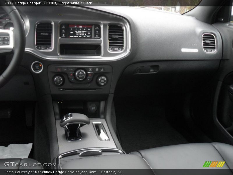 Bright White / Black 2012 Dodge Charger SXT Plus