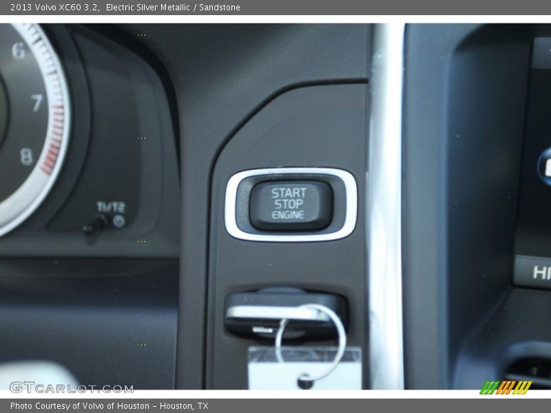 Electric Silver Metallic / Sandstone 2013 Volvo XC60 3.2
