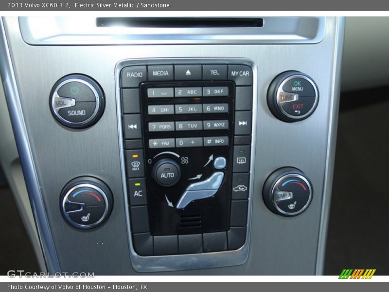 Electric Silver Metallic / Sandstone 2013 Volvo XC60 3.2