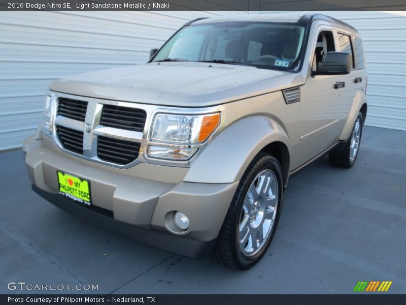 Light Sandstone Metallic / Khaki 2010 Dodge Nitro SE