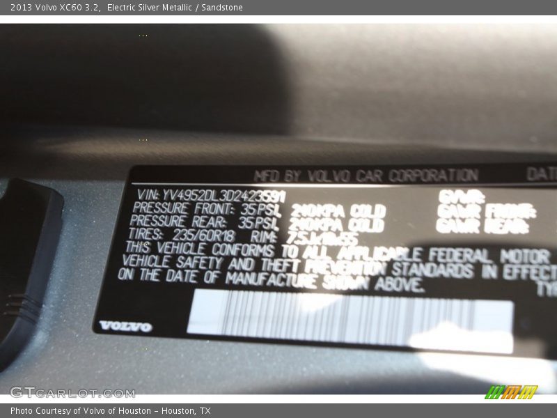 Electric Silver Metallic / Sandstone 2013 Volvo XC60 3.2