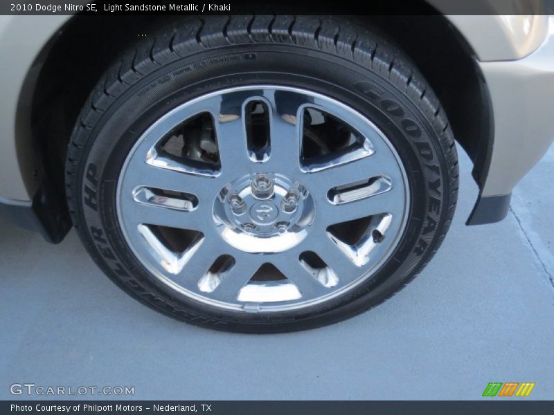 Light Sandstone Metallic / Khaki 2010 Dodge Nitro SE