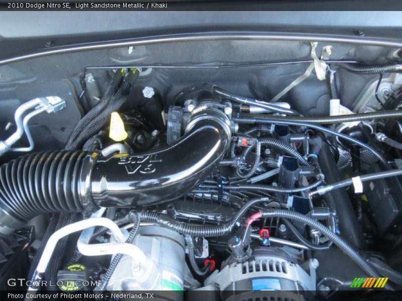 Light Sandstone Metallic / Khaki 2010 Dodge Nitro SE