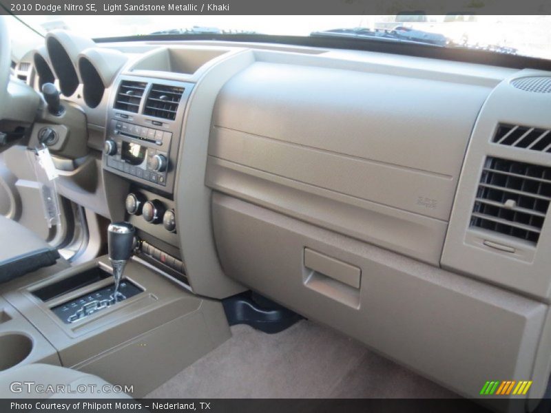 Light Sandstone Metallic / Khaki 2010 Dodge Nitro SE