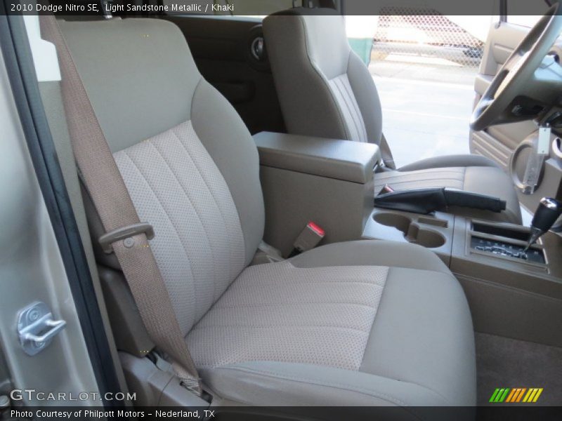 Light Sandstone Metallic / Khaki 2010 Dodge Nitro SE