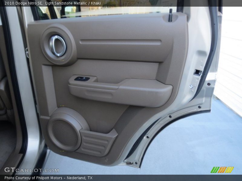 Light Sandstone Metallic / Khaki 2010 Dodge Nitro SE
