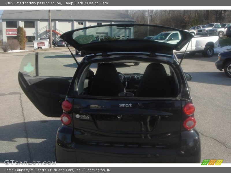 Deep Black / Design Black 2009 Smart fortwo passion coupe