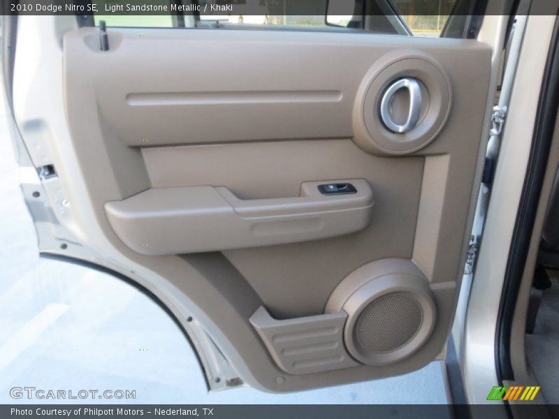 Light Sandstone Metallic / Khaki 2010 Dodge Nitro SE