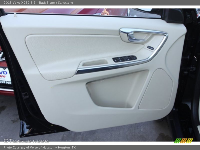 Black Stone / Sandstone 2013 Volvo XC60 3.2