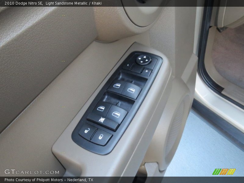 Light Sandstone Metallic / Khaki 2010 Dodge Nitro SE