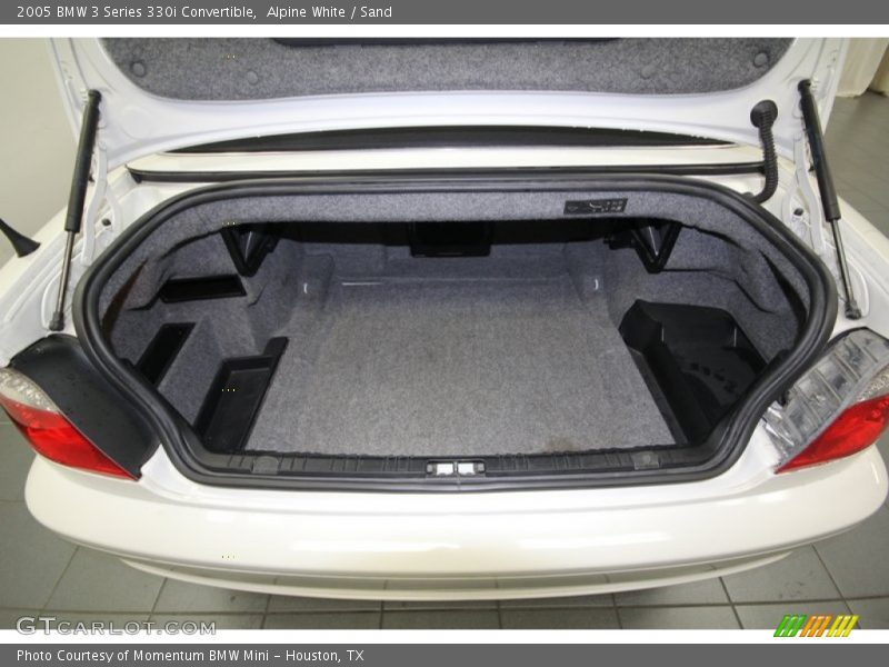  2005 3 Series 330i Convertible Trunk