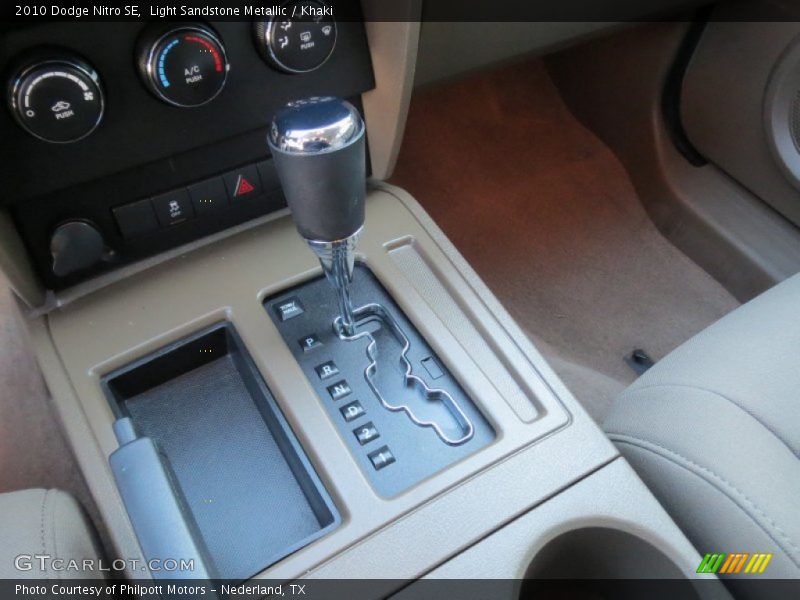 Light Sandstone Metallic / Khaki 2010 Dodge Nitro SE