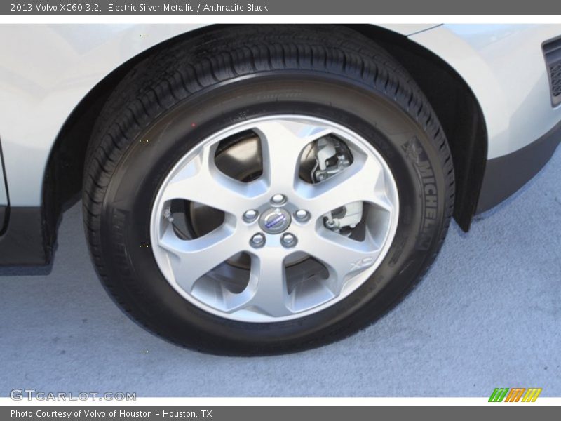Electric Silver Metallic / Anthracite Black 2013 Volvo XC60 3.2
