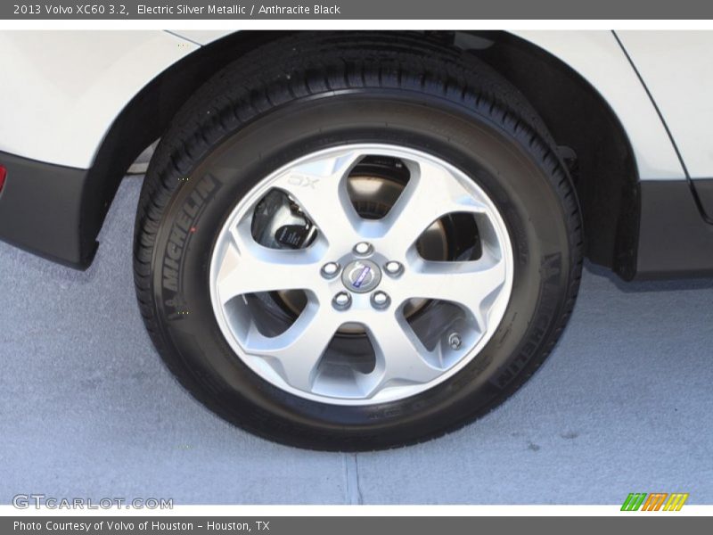 Electric Silver Metallic / Anthracite Black 2013 Volvo XC60 3.2