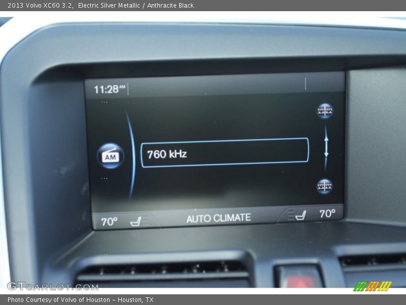 Electric Silver Metallic / Anthracite Black 2013 Volvo XC60 3.2