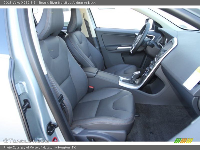 Electric Silver Metallic / Anthracite Black 2013 Volvo XC60 3.2