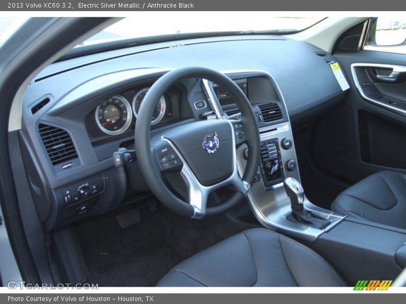 Electric Silver Metallic / Anthracite Black 2013 Volvo XC60 3.2