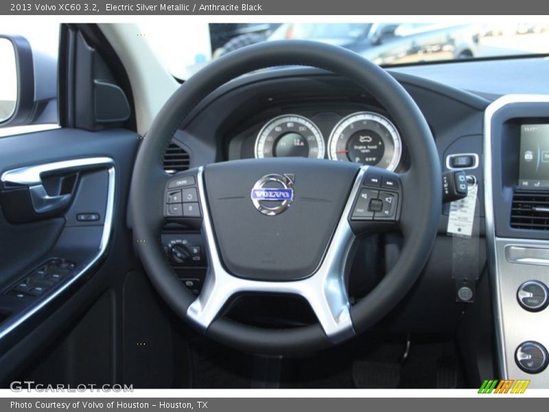 Electric Silver Metallic / Anthracite Black 2013 Volvo XC60 3.2