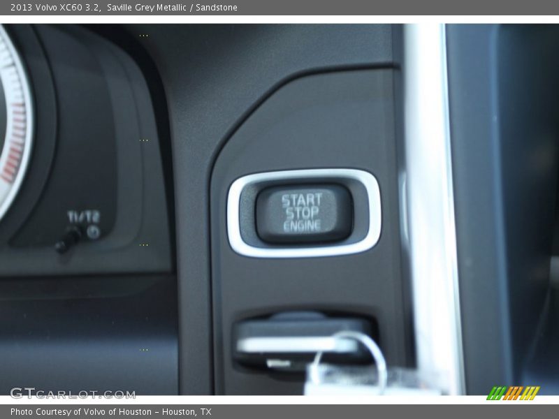 Saville Grey Metallic / Sandstone 2013 Volvo XC60 3.2