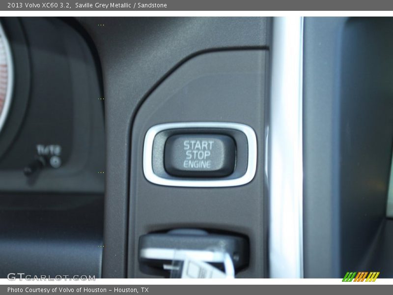 Saville Grey Metallic / Sandstone 2013 Volvo XC60 3.2