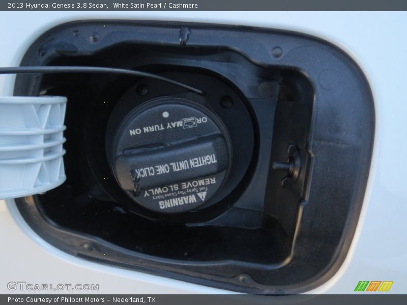 White Satin Pearl / Cashmere 2013 Hyundai Genesis 3.8 Sedan