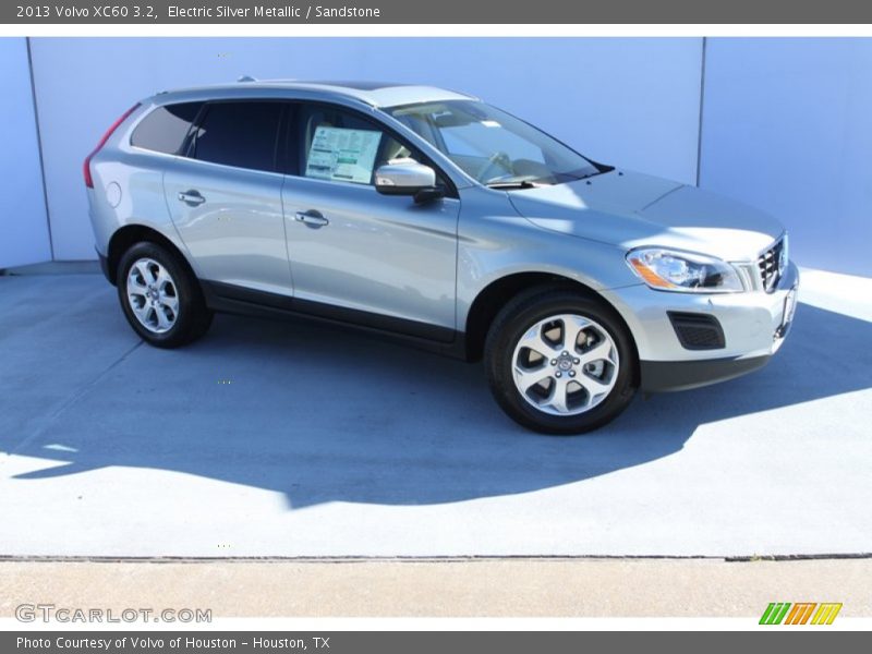 Electric Silver Metallic / Sandstone 2013 Volvo XC60 3.2