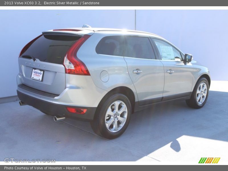 Electric Silver Metallic / Sandstone 2013 Volvo XC60 3.2