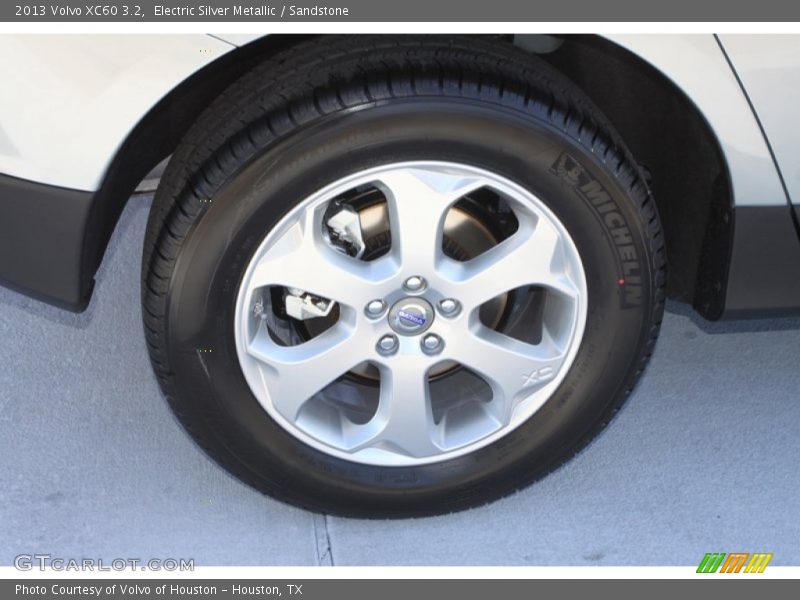 Electric Silver Metallic / Sandstone 2013 Volvo XC60 3.2