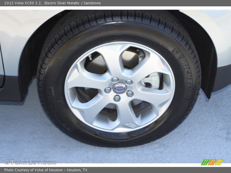 Electric Silver Metallic / Sandstone 2013 Volvo XC60 3.2