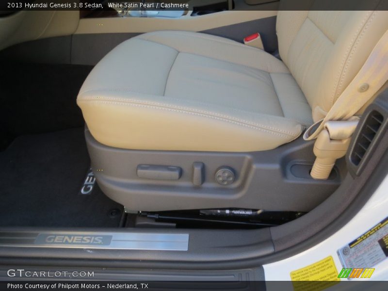 White Satin Pearl / Cashmere 2013 Hyundai Genesis 3.8 Sedan