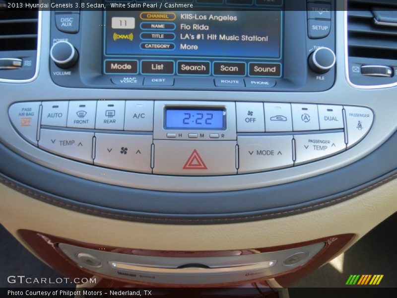 White Satin Pearl / Cashmere 2013 Hyundai Genesis 3.8 Sedan