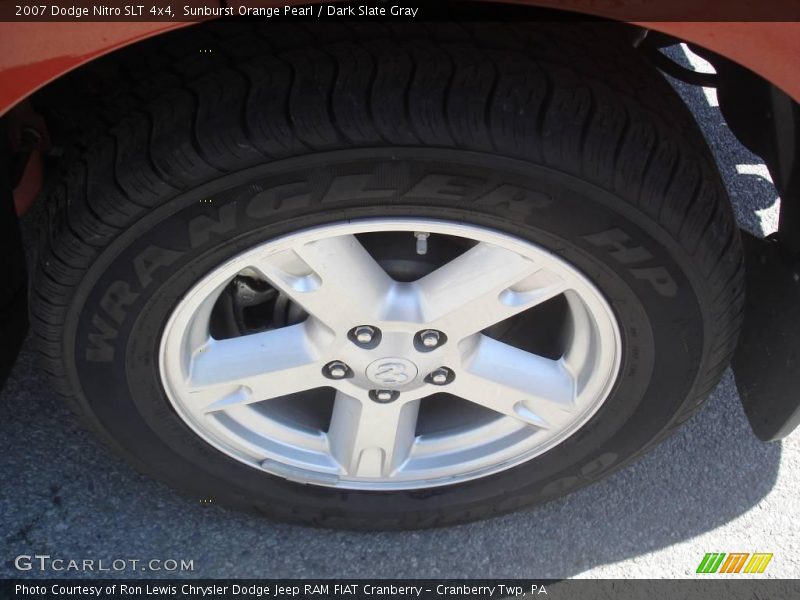 Sunburst Orange Pearl / Dark Slate Gray 2007 Dodge Nitro SLT 4x4