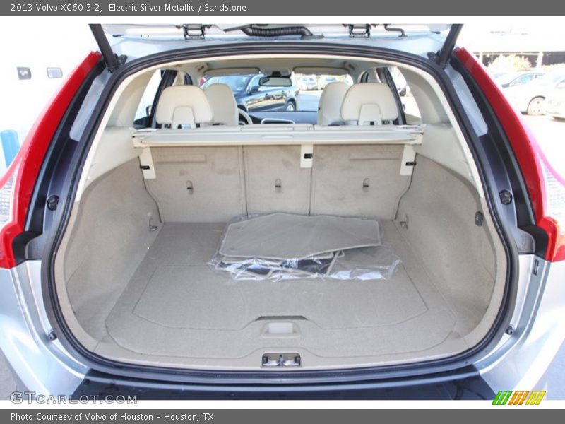 Electric Silver Metallic / Sandstone 2013 Volvo XC60 3.2