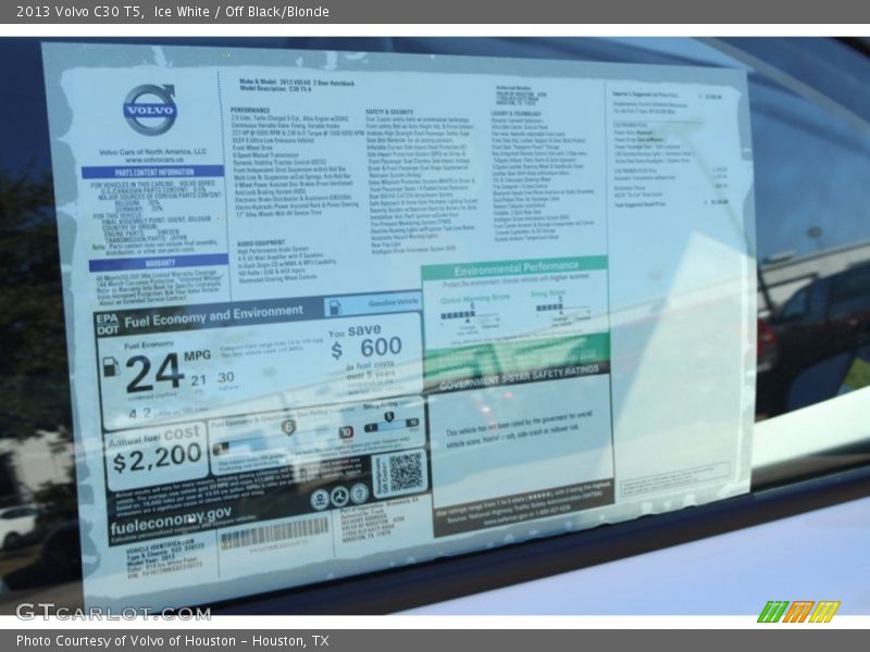 Ice White / Off Black/Blonde 2013 Volvo C30 T5