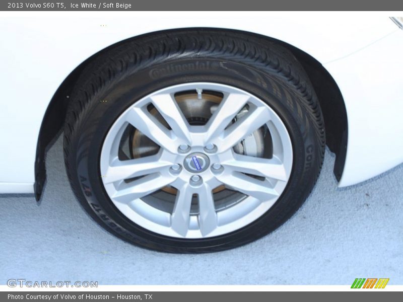 Ice White / Soft Beige 2013 Volvo S60 T5