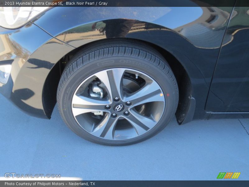Black Noir Pearl / Gray 2013 Hyundai Elantra Coupe SE