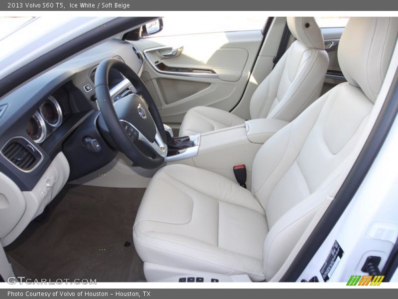 Ice White / Soft Beige 2013 Volvo S60 T5