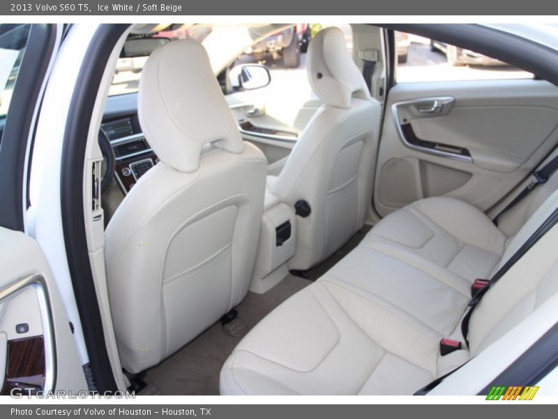 Ice White / Soft Beige 2013 Volvo S60 T5