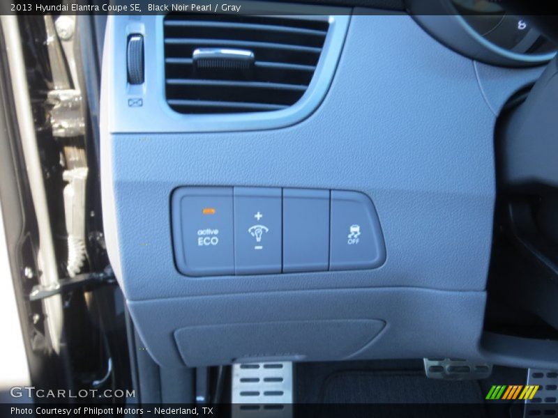 Black Noir Pearl / Gray 2013 Hyundai Elantra Coupe SE