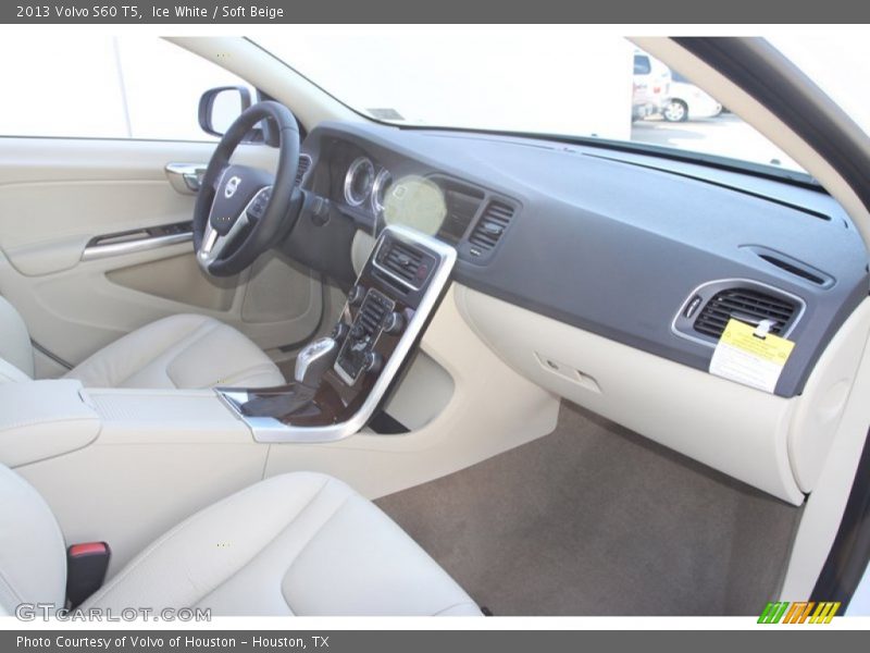 Ice White / Soft Beige 2013 Volvo S60 T5