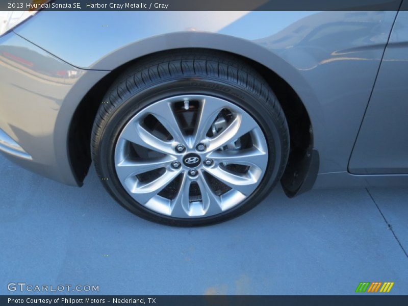 Harbor Gray Metallic / Gray 2013 Hyundai Sonata SE