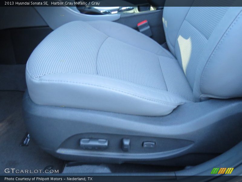 Harbor Gray Metallic / Gray 2013 Hyundai Sonata SE