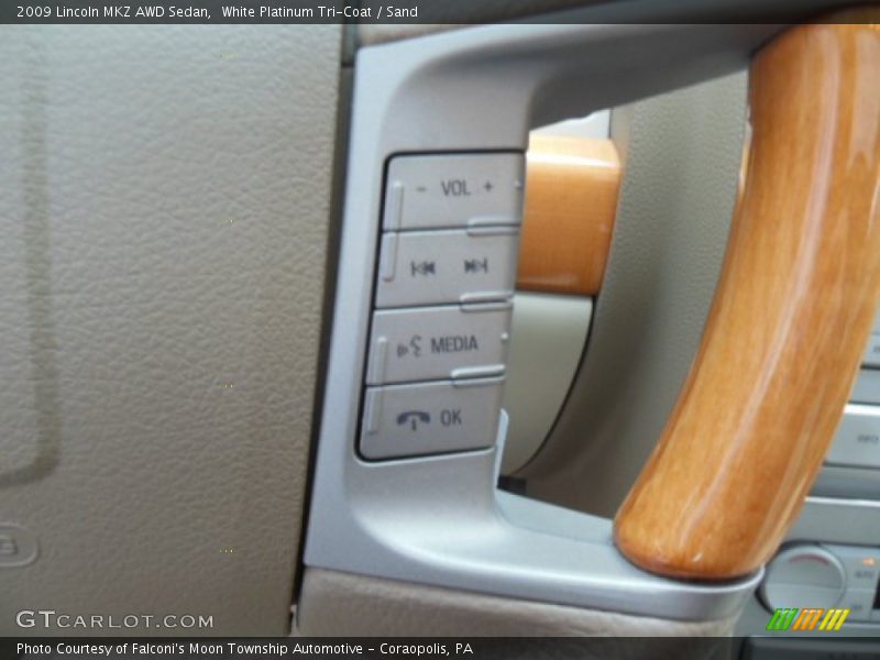 White Platinum Tri-Coat / Sand 2009 Lincoln MKZ AWD Sedan