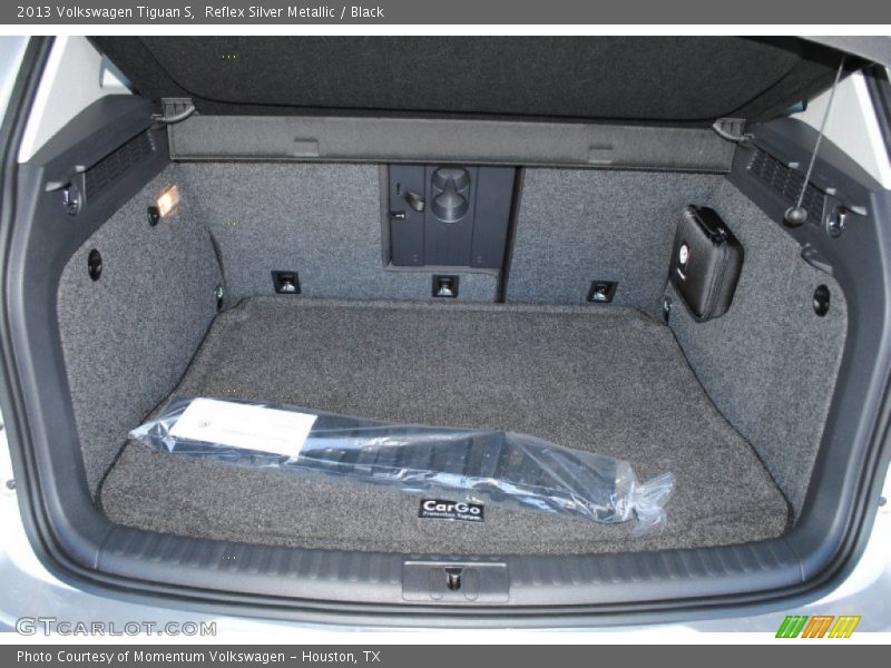 Reflex Silver Metallic / Black 2013 Volkswagen Tiguan S