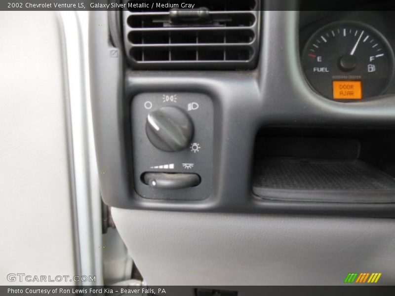 Galaxy Silver Metallic / Medium Gray 2002 Chevrolet Venture LS