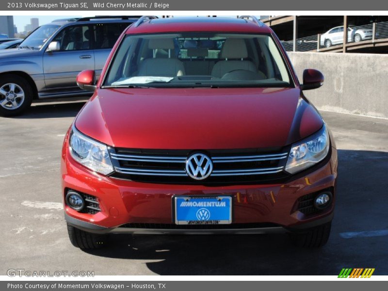 Wild Cherry Metallic / Beige 2013 Volkswagen Tiguan SE