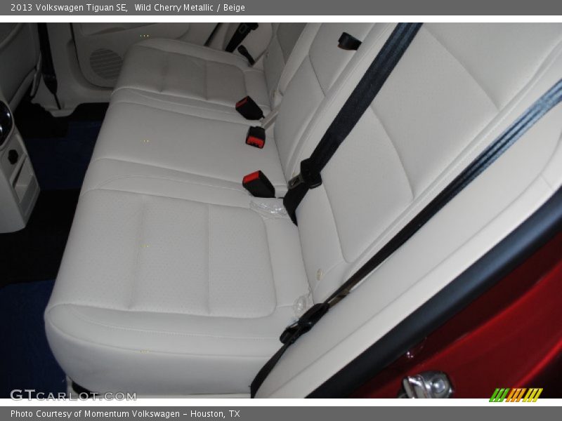 Wild Cherry Metallic / Beige 2013 Volkswagen Tiguan SE