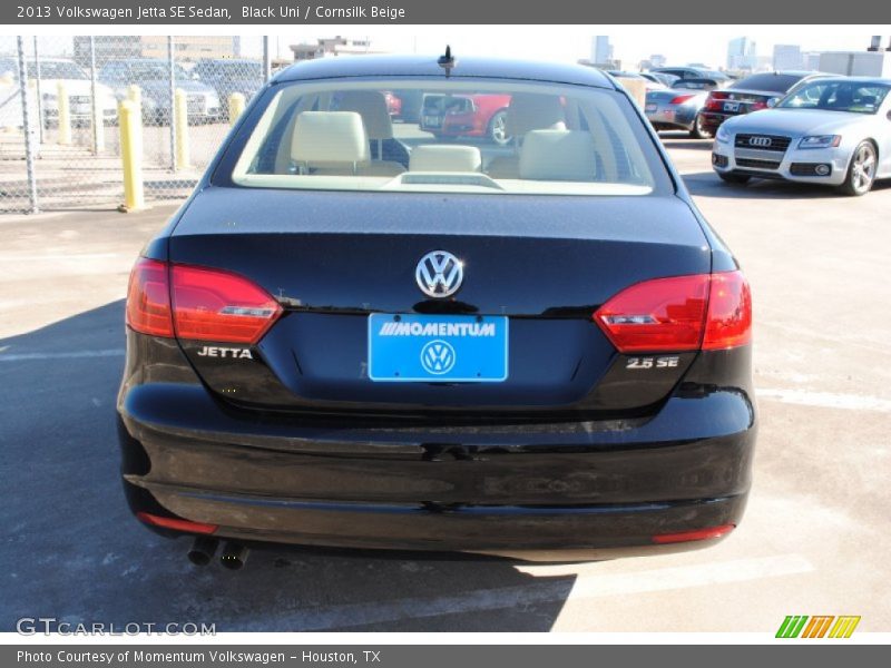 Black Uni / Cornsilk Beige 2013 Volkswagen Jetta SE Sedan