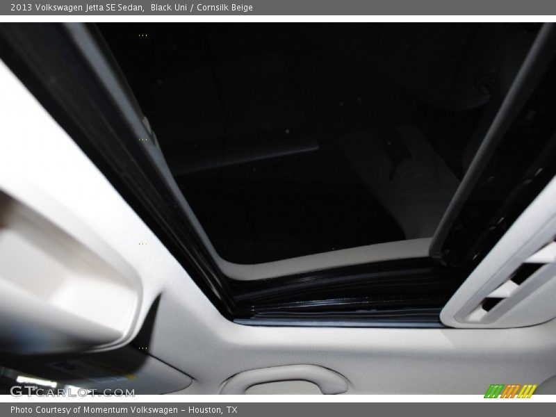 Black Uni / Cornsilk Beige 2013 Volkswagen Jetta SE Sedan