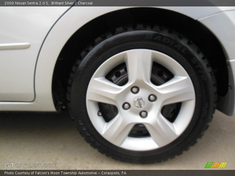 Brilliant Silver / Charcoal 2009 Nissan Sentra 2.0 S